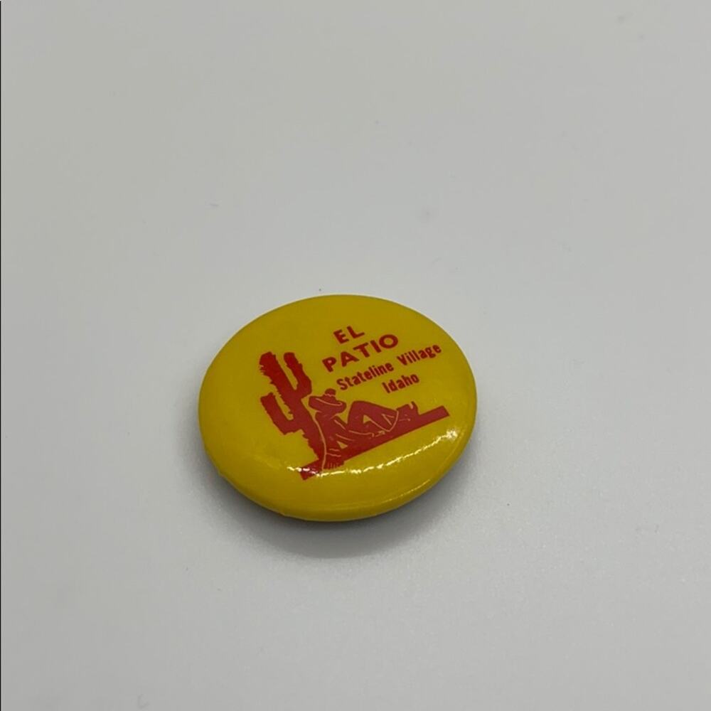 Vintage el patio State line Village Idaho pin